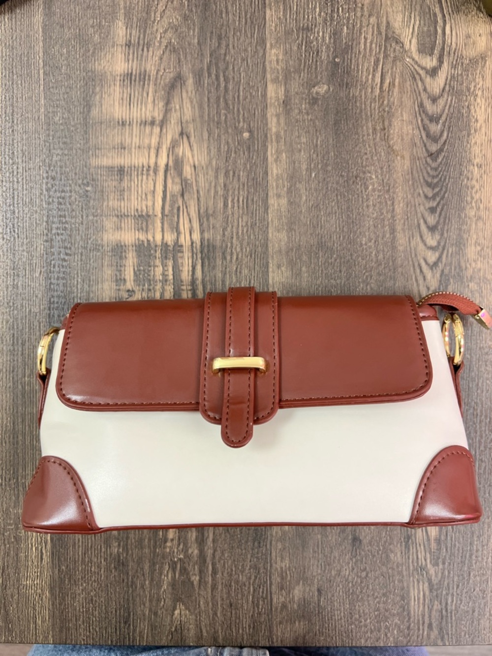 Classic Two-Tone Brown and Cream Vintage style Crossbody Bag - Picture 7 of 10